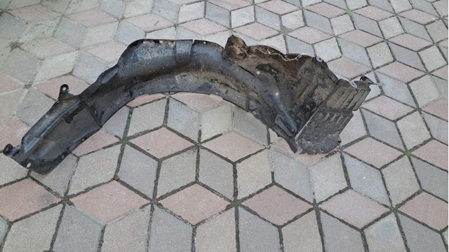 Підкрилок передній лівий MN126807 Mitsubishi