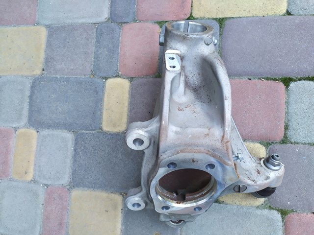 Цапфа - поворотний кулак передній, лівий Q0400072 Q-fix