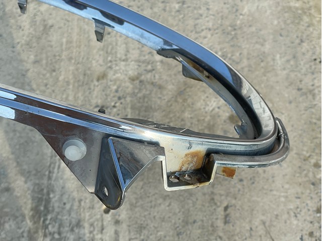 Рамка решітки переднього бампера Tesla 101741400D ціна, від 101.35 USD