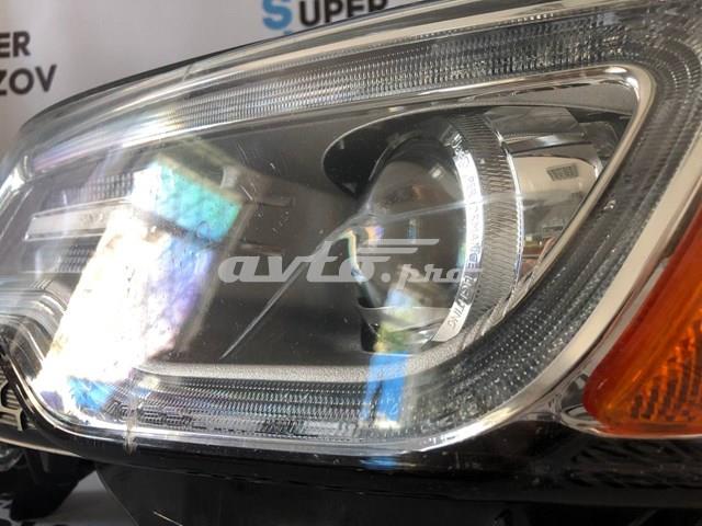 Фара правая Chrysler 68111000AB ціна, від 430.74 USD