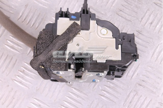 Купити 805015NA0A Nissan/Infiniti Замок передньої лівої двері