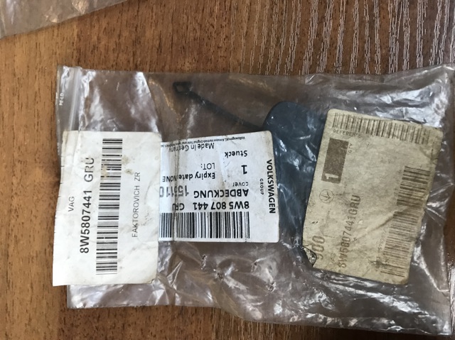 PAD99060CA Signeda Заглушка бампера буксирувального гака, задня