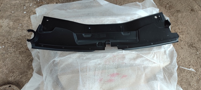Кронштейн решітки радіатора Mercedes A4478850236 ціна, від 56.24 USD
