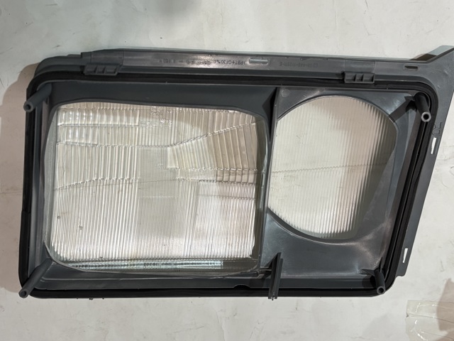 Скло фари правої Depo/Loro/Abakus 474401103RENL ціна, від 20.95 USD