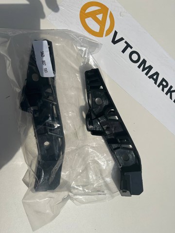 Направляюча переднього бампера, ліва FPS FP7442931 ціна, від 31.00 USD