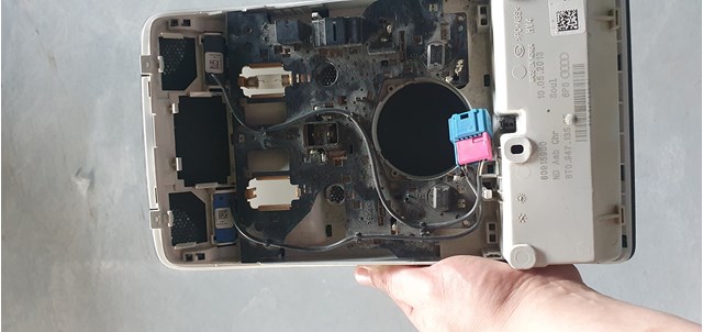 8T0947135BF VAG 