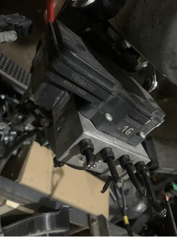 4451076010 Toyota Блок управління АБС (ABS)