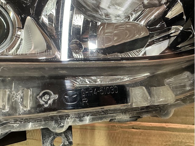 Купити GHR451030 Mazda Права блок фара