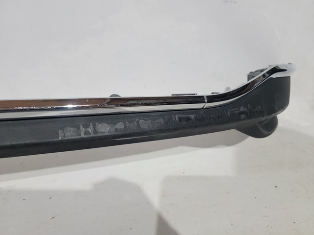 5256533040 Toyota 