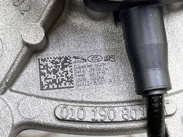 LR116736 Land Rover Насос охолодження