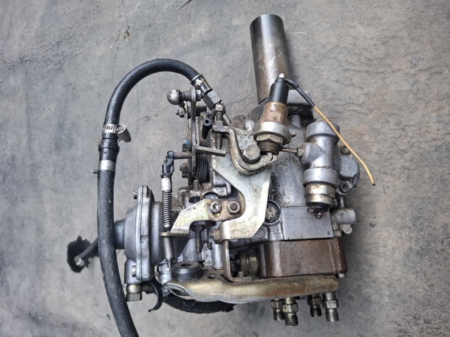 Насос паливний високого тиску Bosch 0460404074 ціна, від 176.57 USD