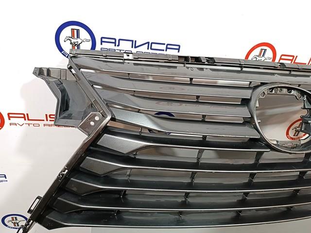 Решітка радіатора 5311148320 Toyota