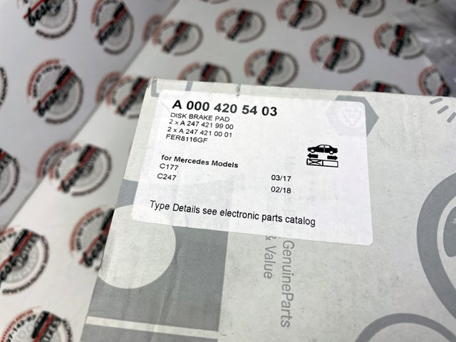 Передні тормозні колодки A0004207200 Mercedes