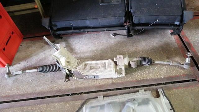 Рульова рейка LR052324 Land Rover