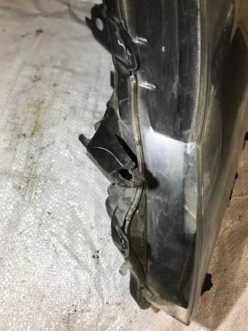 Основна фара в зборі ліва на Toyota Yaris  P13