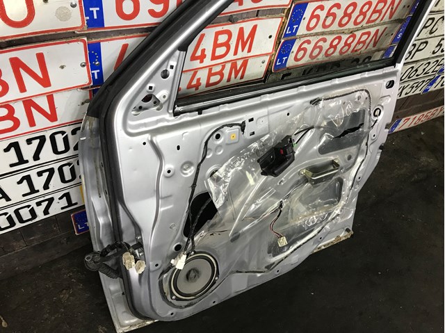 Дверка передня права Daihatsu Terios II