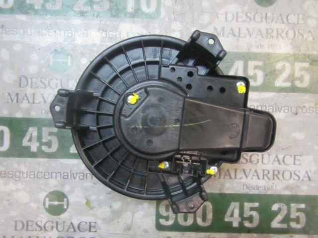 Двигун вентилятора пічки (обігрівача салону) Toyota 2727008105 ціна, від 77.30 USD