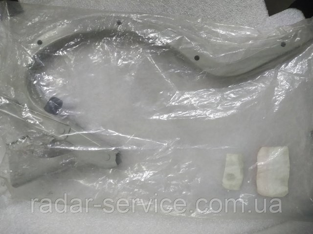 Шарнір кришки багажника Hyundai/Kia 792101M000