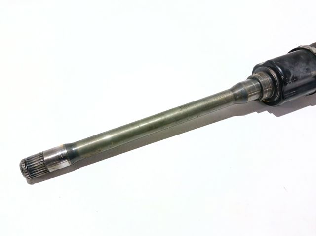 31608687782 BMW Привід передній правий