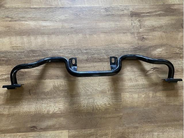 Балка під радіатор нижня Land Rover CPLA8A316AB