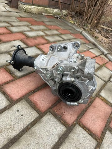 KN0327500 Mazda Раздатка (коробка роздавальна)