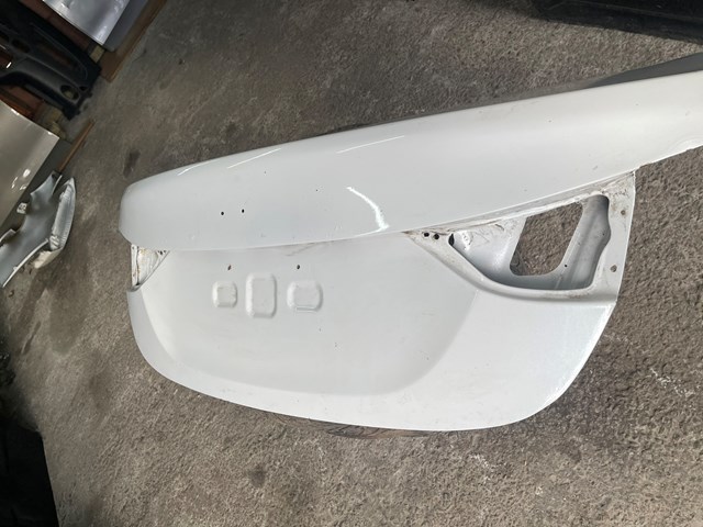 Кришка багажника 692003X090 Hyundai/Kia