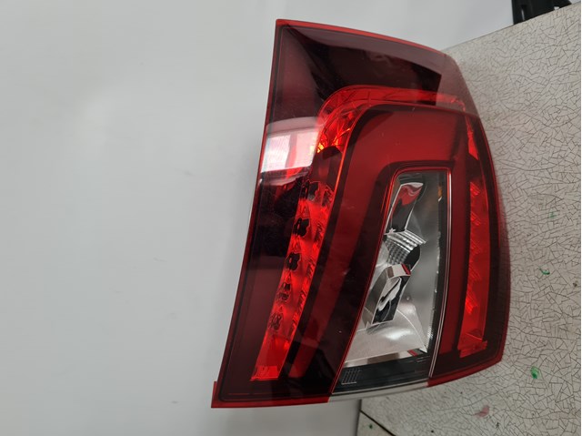 Ліхтар задній лівий VAG 5E9945207 ціна, від 124.02 USD