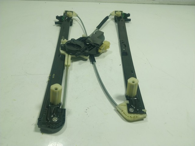 Механізм склопідіймача двері задньої, правої LR057340 Land Rover