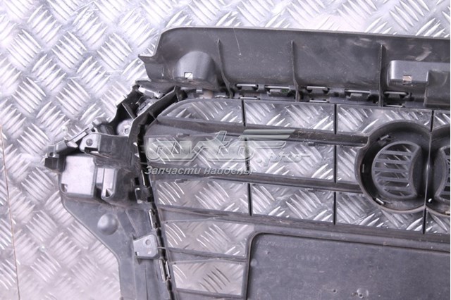 Облицювання радіатора VAG 8V58536511QP ціна, від 154.40 USD
