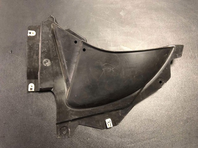 Купити 51718081678 BMW 