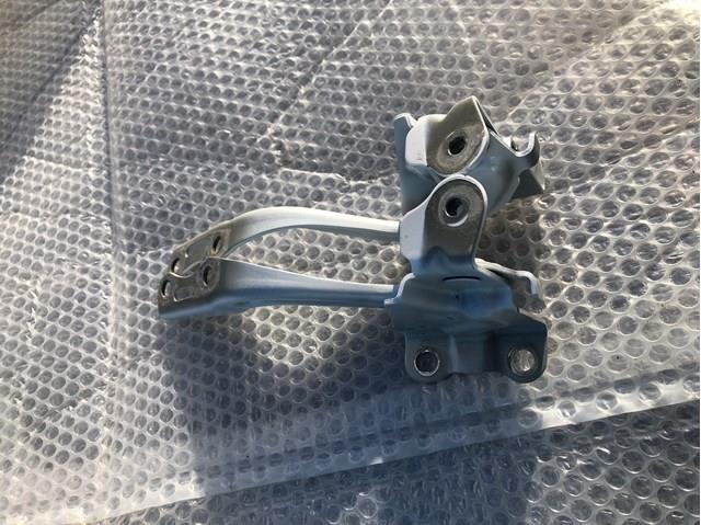 Завіса капота права Toyota 53410K0020 ціна, від 65.45 USD