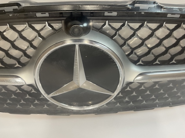 Решітка Mercedes A2068882100