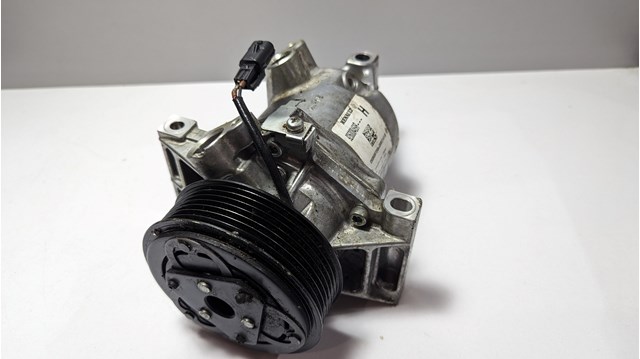 Компресор системи кондиціювання Renault (RVI) 926008469R ціна, від 202.93 USD