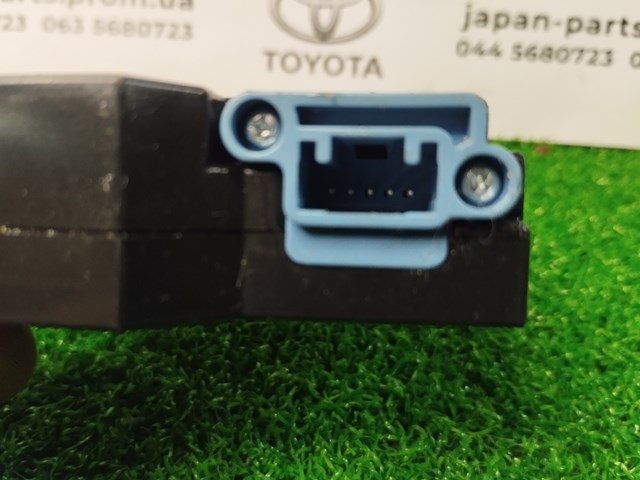 8924533060 Toyota 