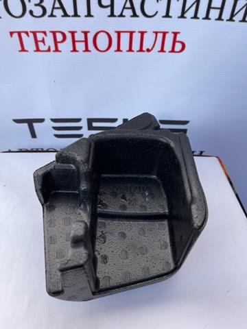  113302000D Tesla