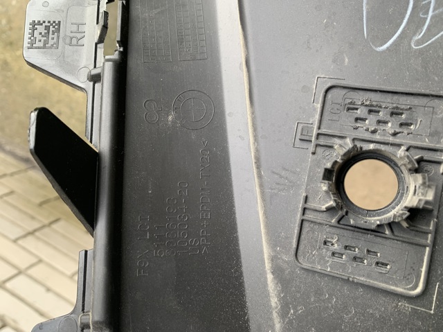 51118086198 BMW 