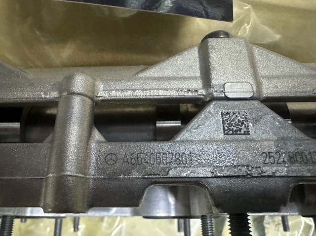 Постіль розподільного вала на Mercedes E  S213