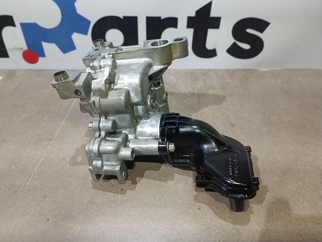 Масляний насос PY8W14100 Mazda