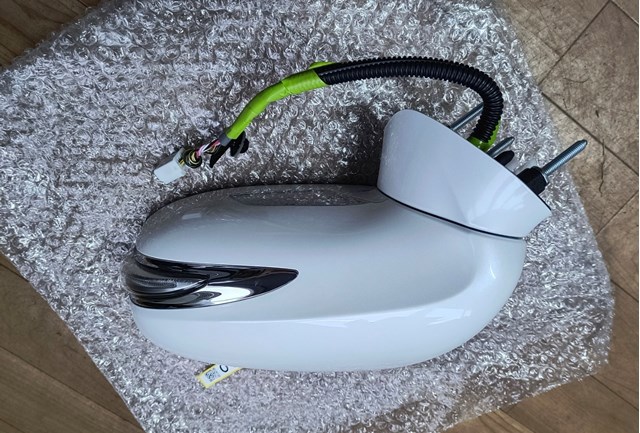 Дзеркало ліве Toyota 8794053401A1