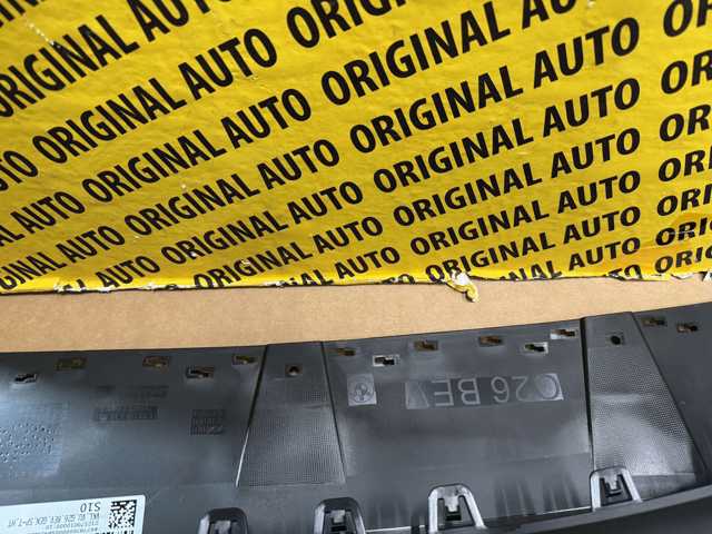  BMW 51118738588
