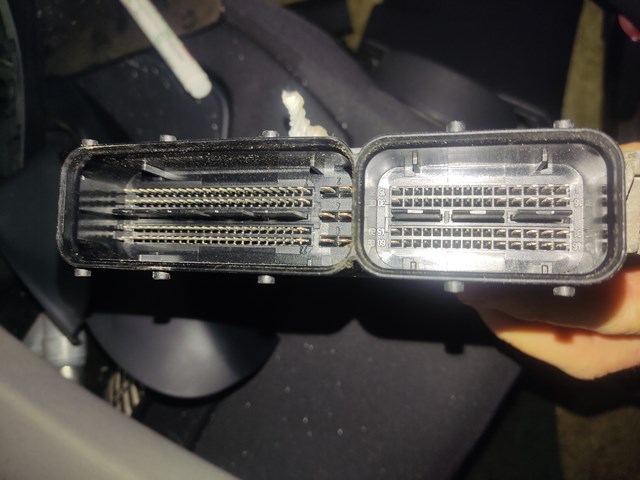 Блок двигуна VAG 03L906023H