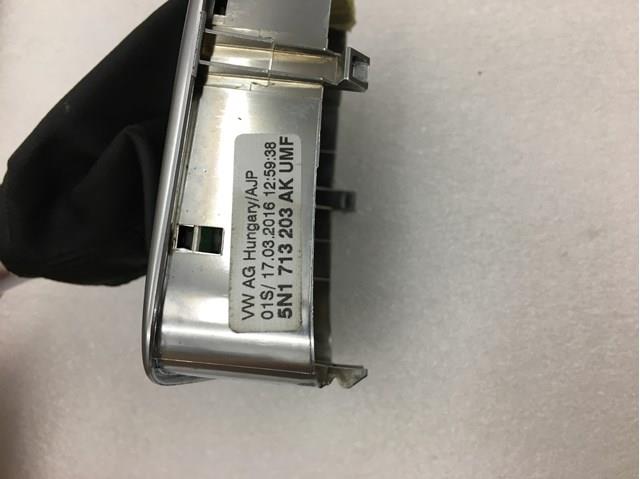 Рукоятка важеля КПП 5N1713203AKUMF VAG