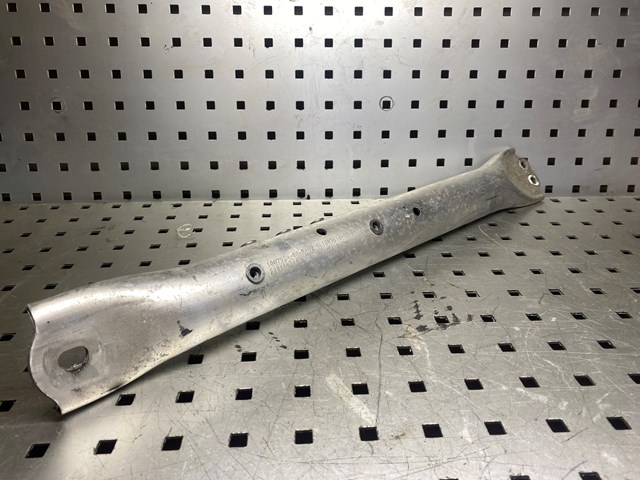  Tesla 100792400E ціна, від 10.14 USD