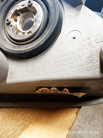 Фара ліва 8115006320 Toyota
