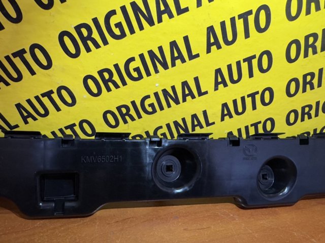 Направляюча заднього бампера, права KMV6502H1A Mazda
