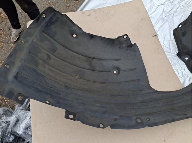 Купити VA4056130 Mazda 
