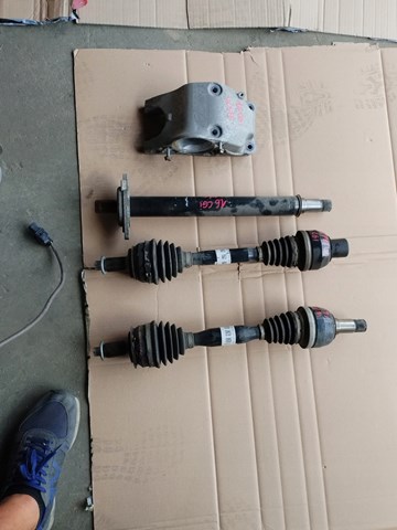 Привід правий SKF VKJC8995
