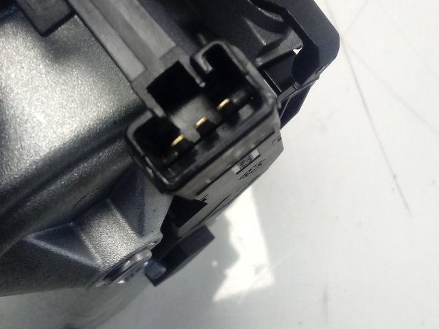 Моторчик заднього склоочисника BJ3217404AA Land Rover