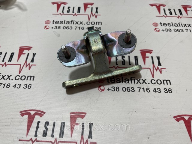  150049400B Tesla