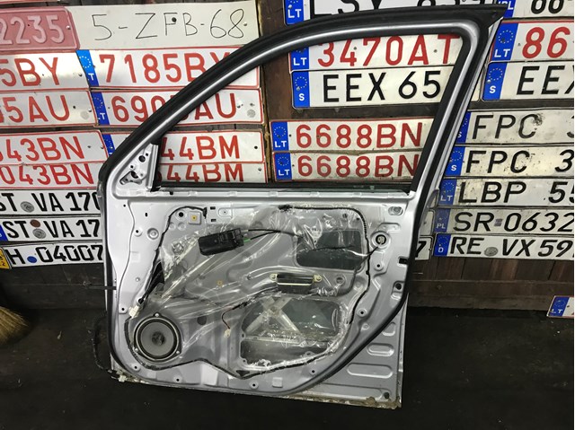  Двері праві передні Daihatsu Terios 2